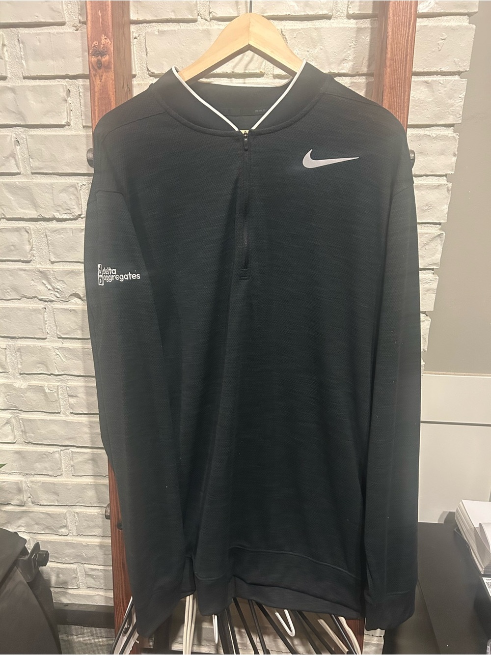 black Nike Victory Men's Dri-FIT 1/2-Zip Golf Top Size XXL
